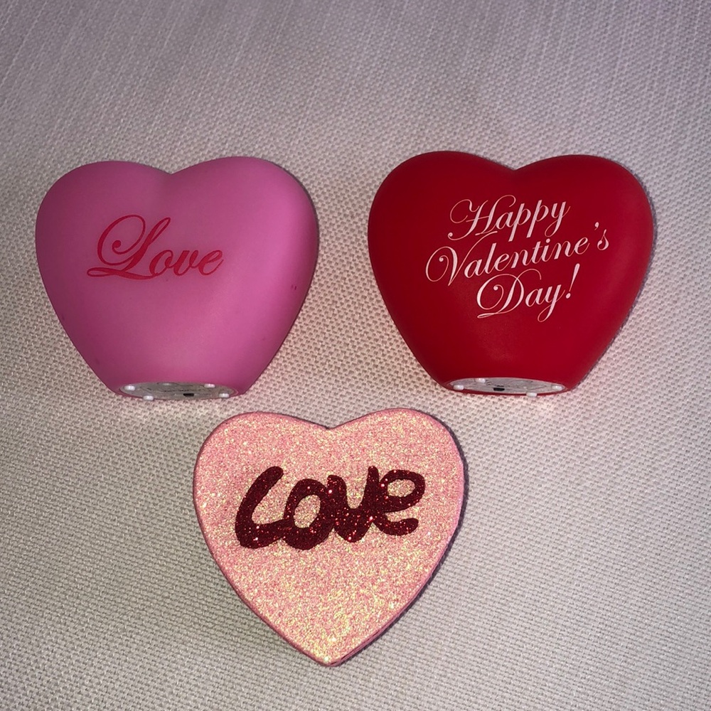 3 VALENTINES DAY HEART DECORATIONS